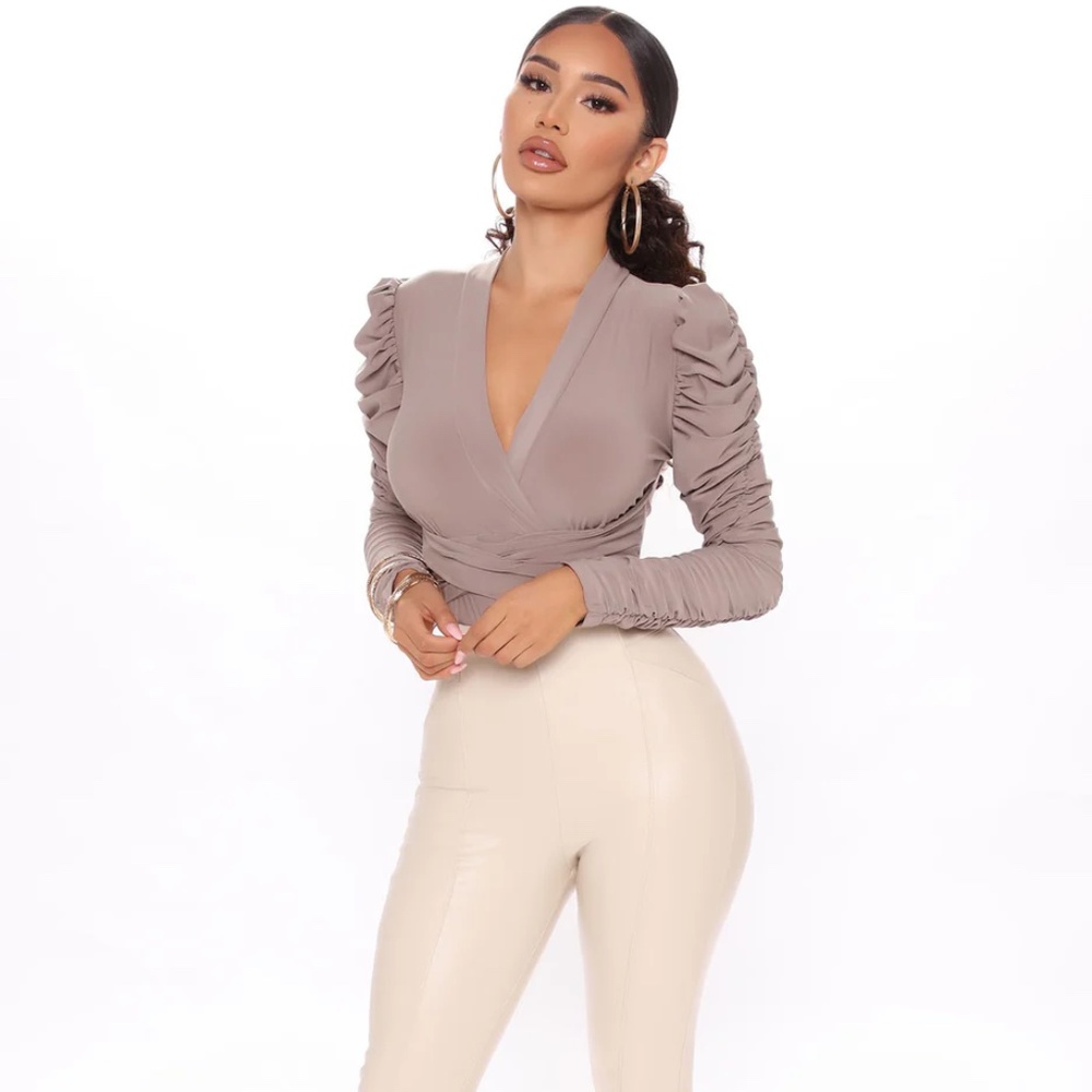 Fashion Nova Nights In The City Mocha Bodysuit - Size Large